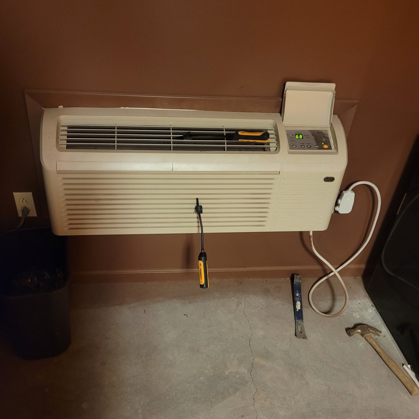 Daikin indoor wall-mounted mini split head in residential room